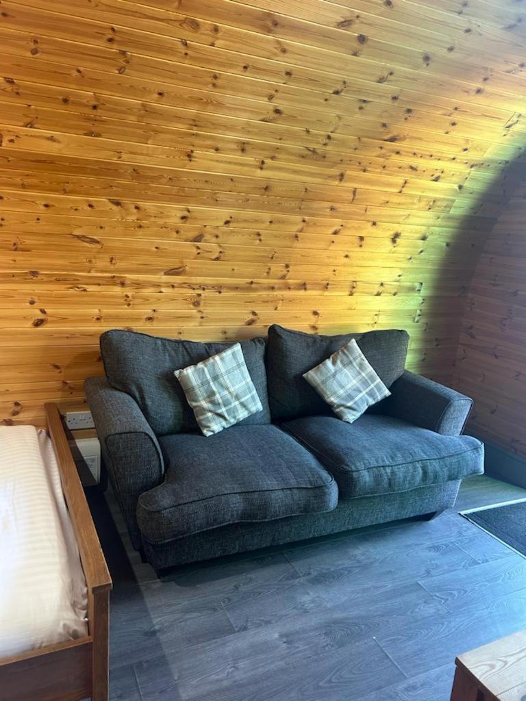 Hotel Original Glamping Pod With Hot Tub à Frodsham Extérieur photo